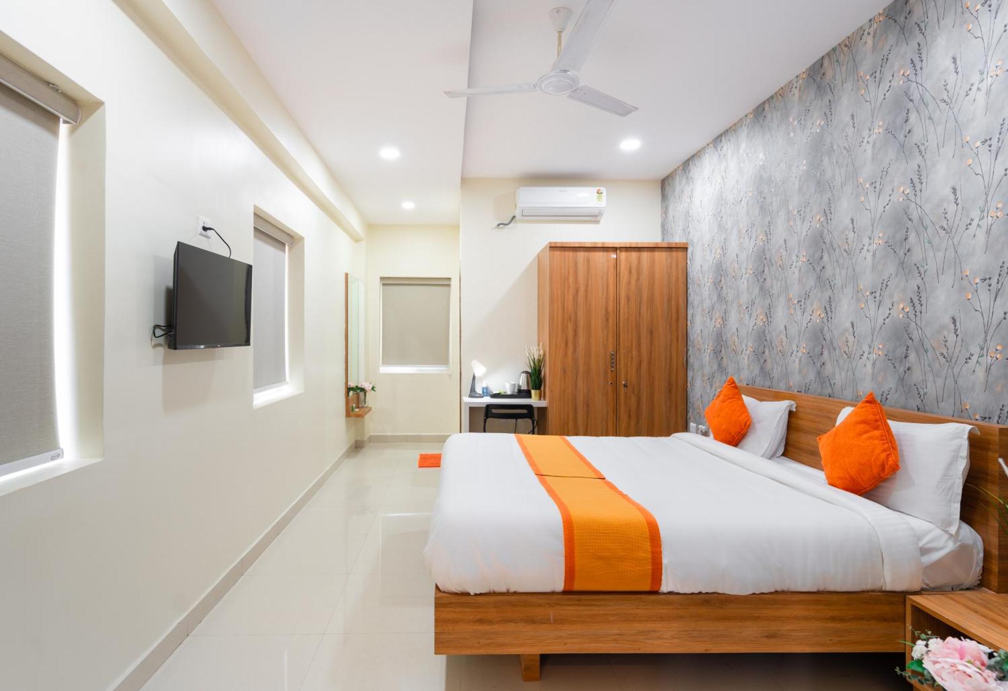 Iris At Nest Hotell Hyderabad Exteriör bild
